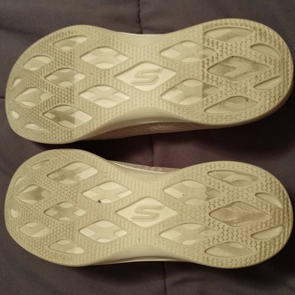 Skechers on-the-go sz 7½ Slip-on Shoes - Picture 8 of 8